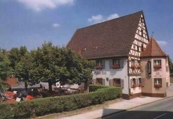Hotel-Gasthof Rotes Ross Heroldsberg Buitenkant foto