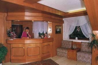 Hotel-Gasthof Rotes Ross Heroldsberg Buitenkant foto