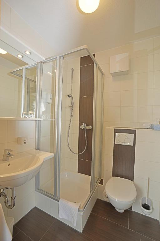 Hotel-Gasthof Rotes Ross Heroldsberg Kamer foto
